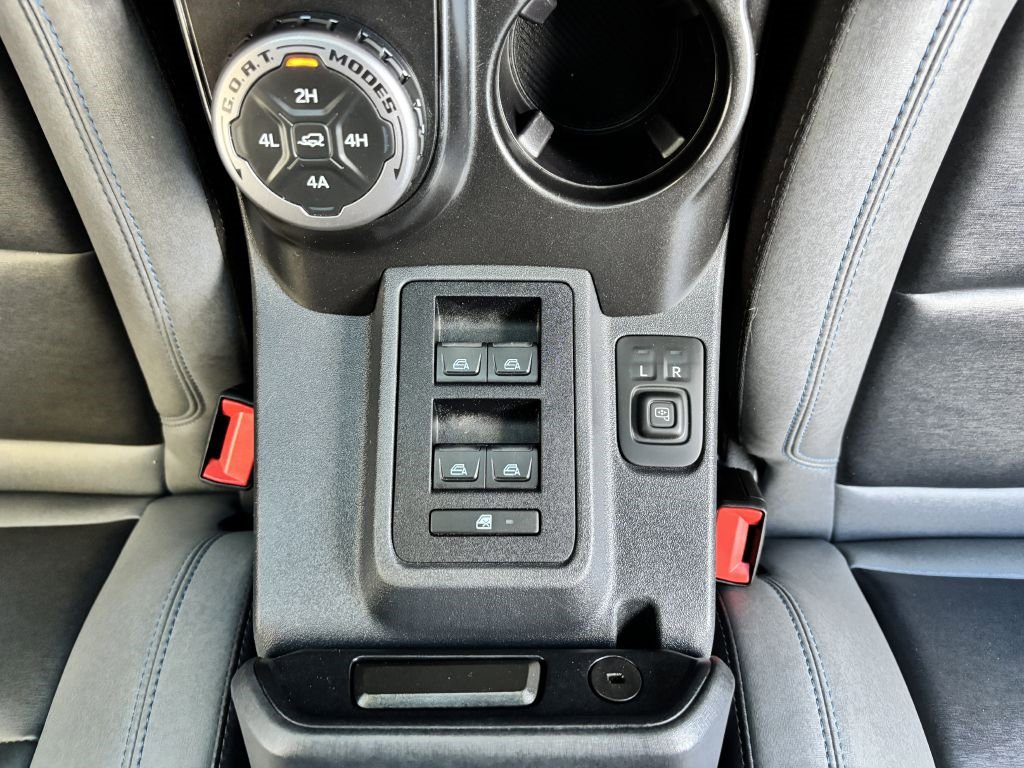 Used 2022 Ford Bronco Black Diamond w/ Sasquatch Package image 24