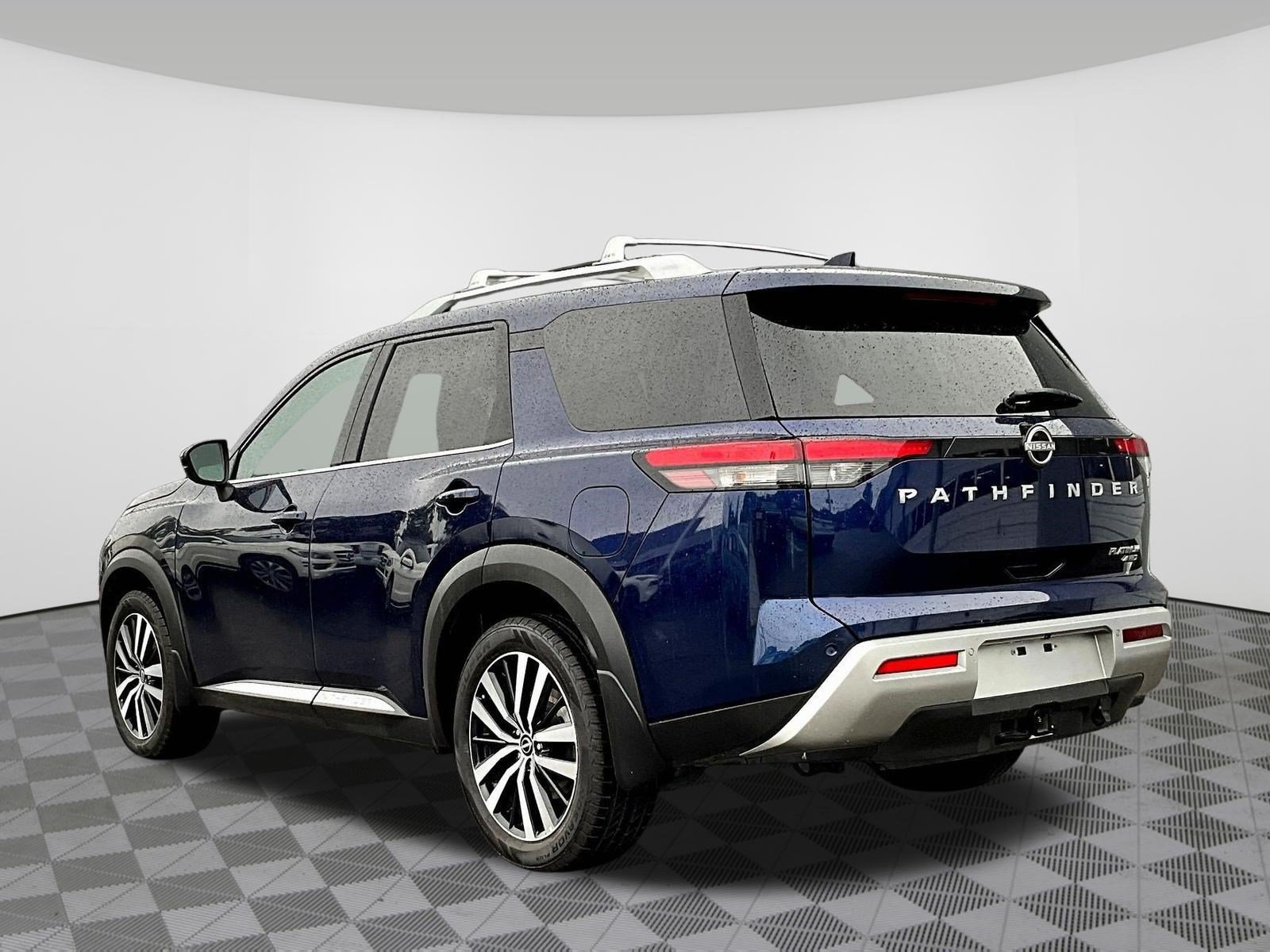 Certified 2024 Nissan Pathfinder Platinum w/ Cargo Package AWD/4WD image 4