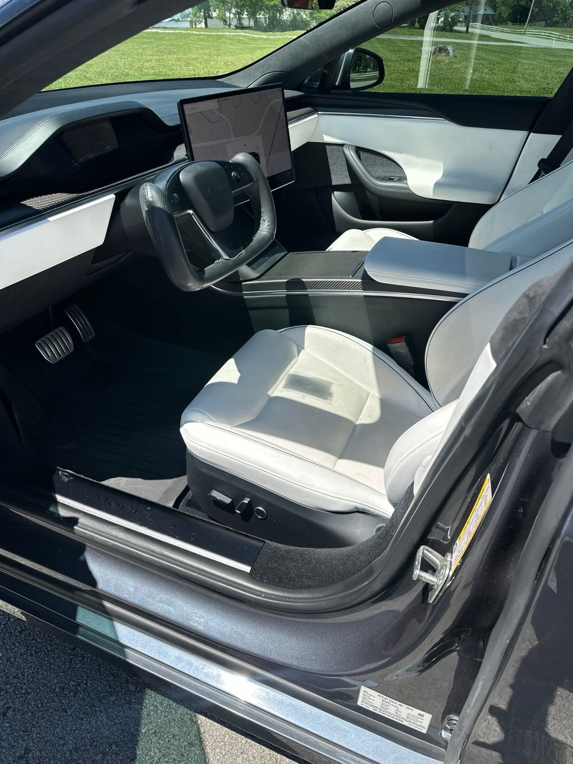 Used 2022 Tesla Model S Plaid AWD/4WD image 6