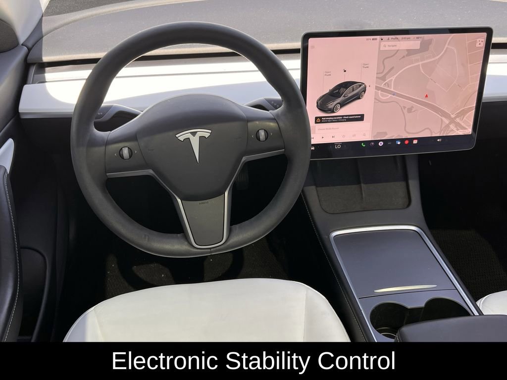 Used 2021 Tesla Model 3 Standard Range Plus image 14