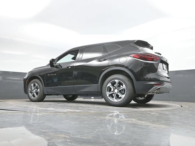 Used 2025 Chevrolet Blazer LT FWD image 52