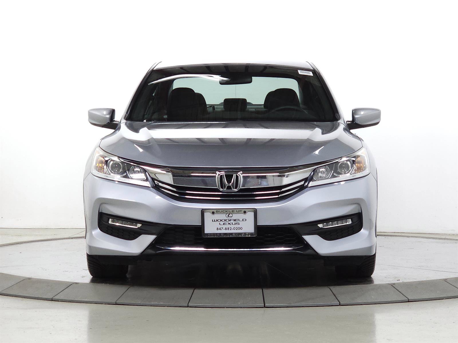 Used 2017 Honda Accord Sport Special Edition image 2