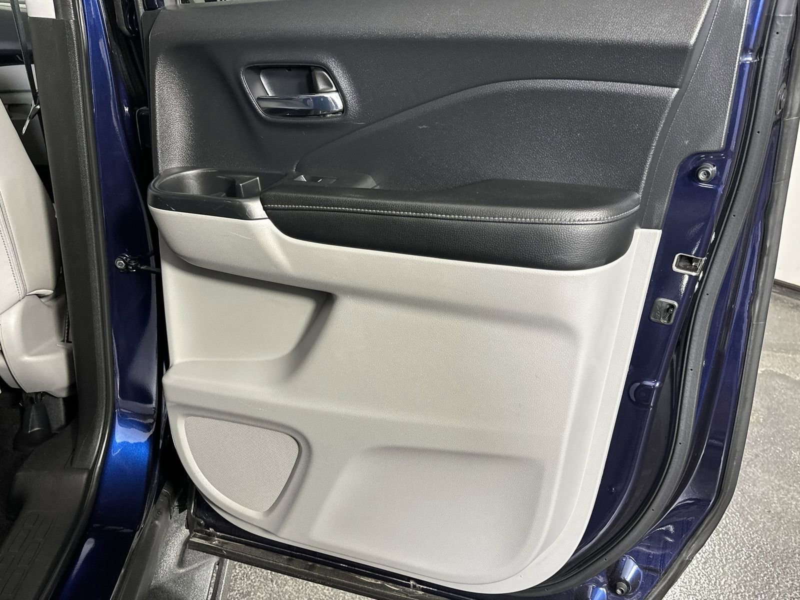 Used 2018 Honda Ridgeline RTL-E image 32