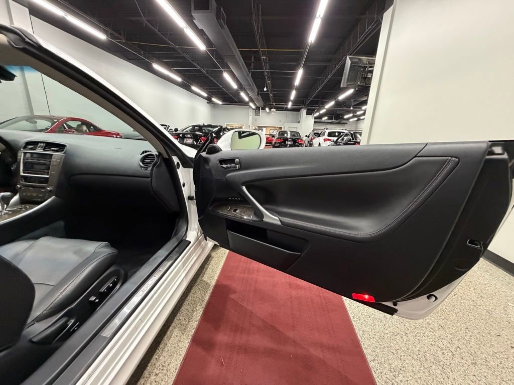 Used 2010 Lexus IS 250C RWD image 27