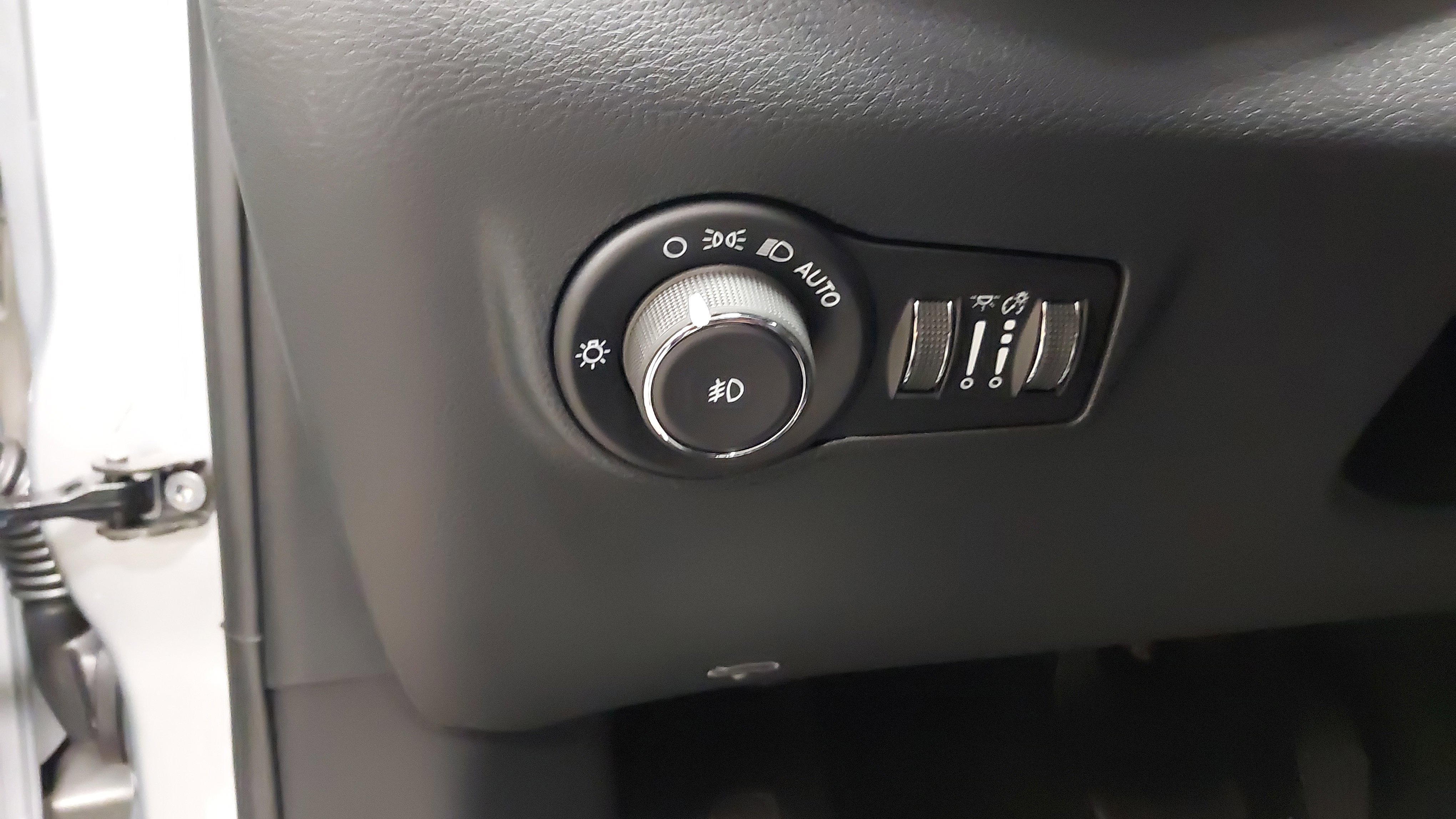 New 2026 Jeep Compass Latitude image 23