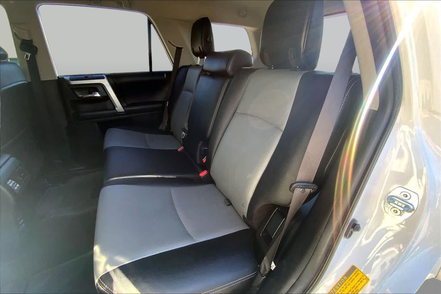 Used 2018 Toyota 4Runner SR5 Premium AWD/4WD image 20