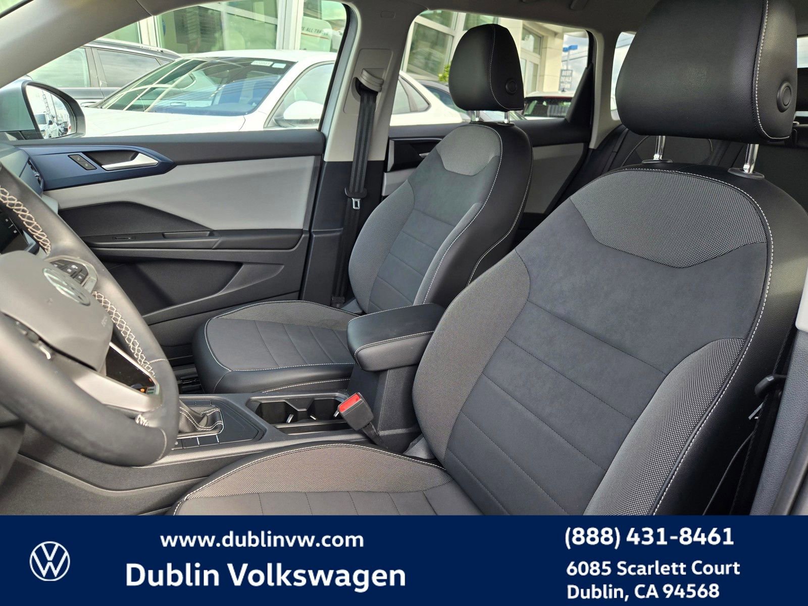 Certified 2022 Volkswagen Taos SE image 17