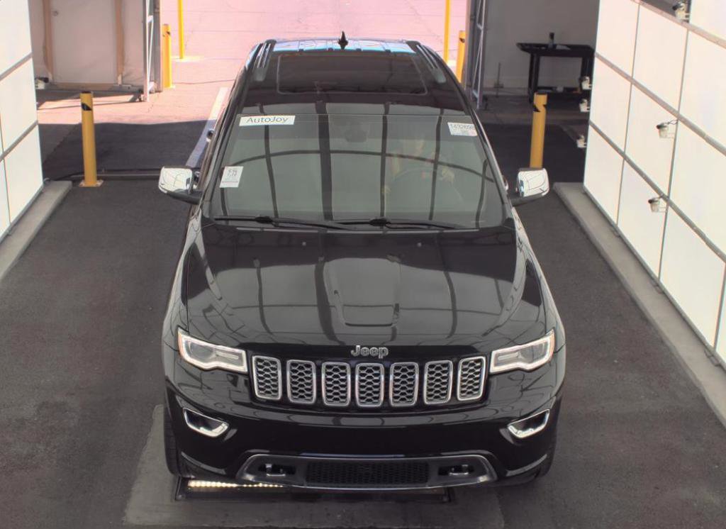 Used 2019 Jeep Grand Cherokee Overland image 4