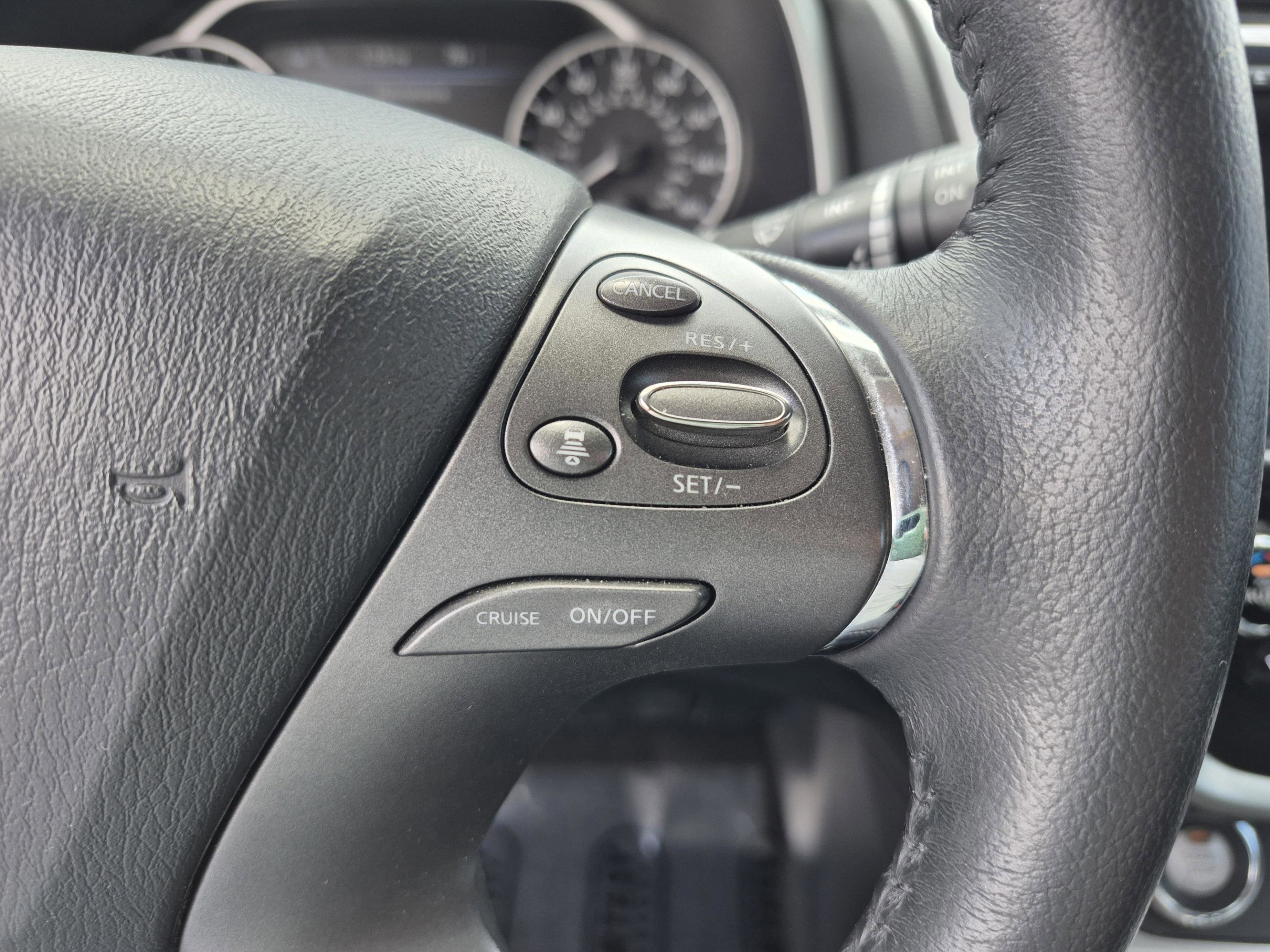 Used 2020 Nissan Murano SV FWD image 29