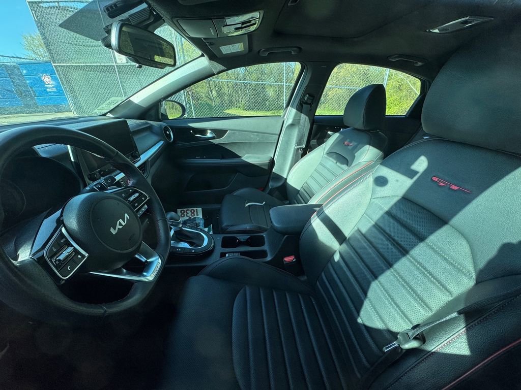 Used 2024 Kia Forte GT w/ GT2 Package image 8