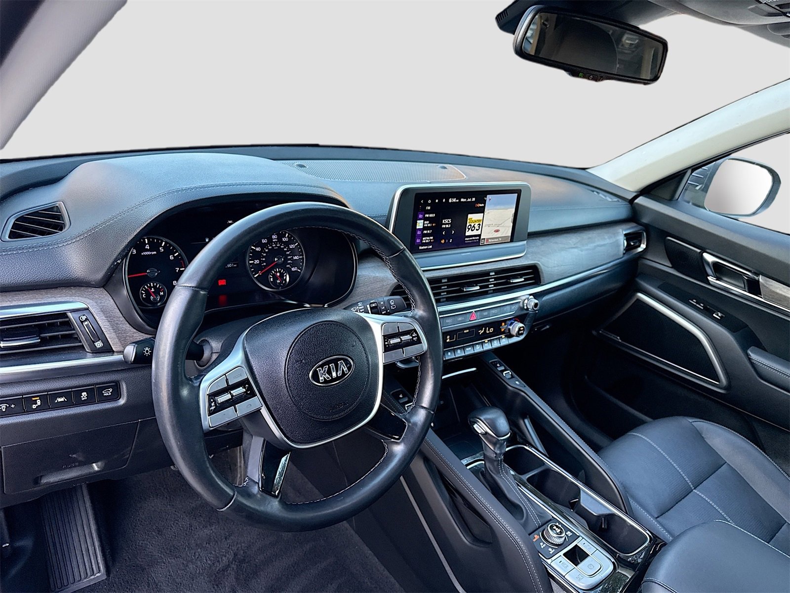 Used 2022 Kia Telluride EX w/ EX Premium Package image 9