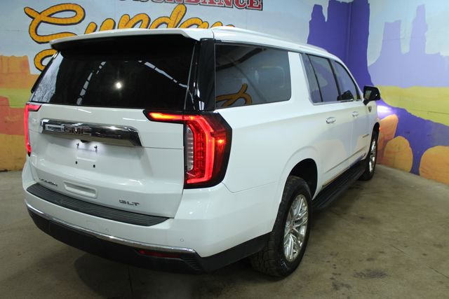 Used 2023 GMC Yukon XL SLT w/ SLT Luxury Package image 8