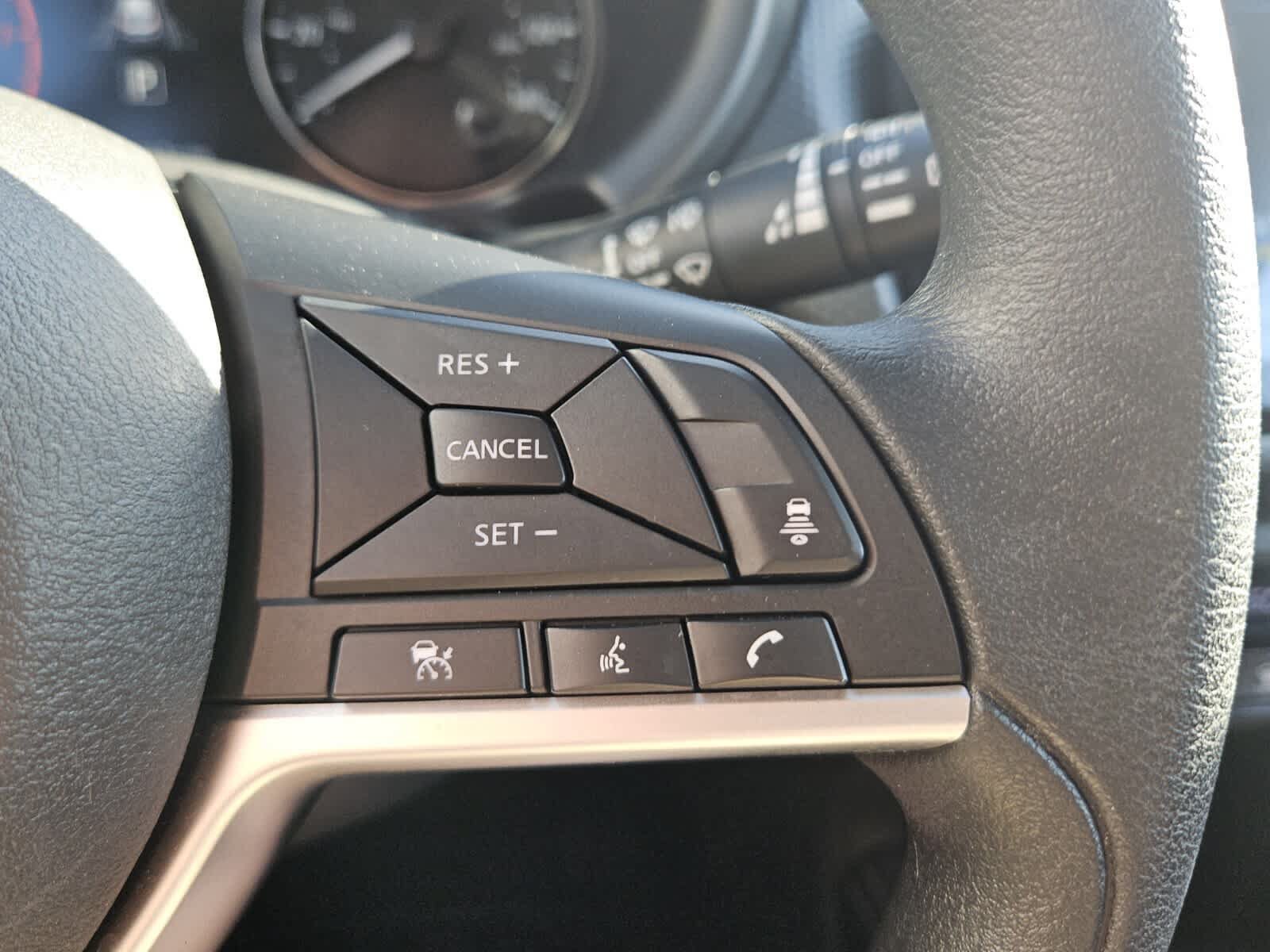 Used 2021 Nissan Kicks SV FWD image 13