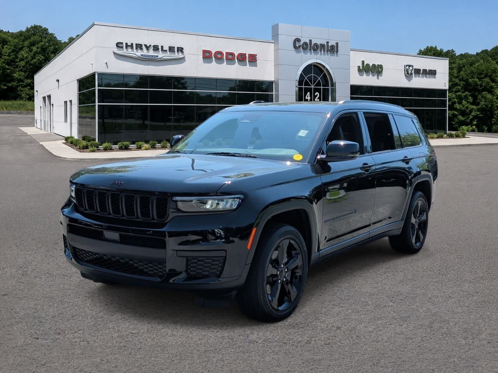 Used 2023 Jeep Grand Cherokee L Laredo
