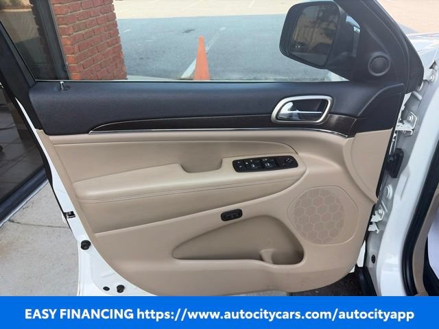 Used 2014 Jeep Grand Cherokee Limited w/ Luxury Group II AWD/4WD image 5