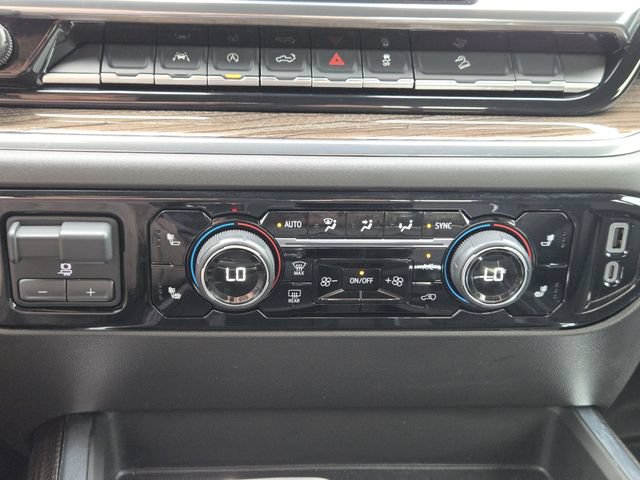 Used 2025 Chevrolet Silverado 1500 LT Trail Boss w/ Convenience Package II AWD/4WD image 19