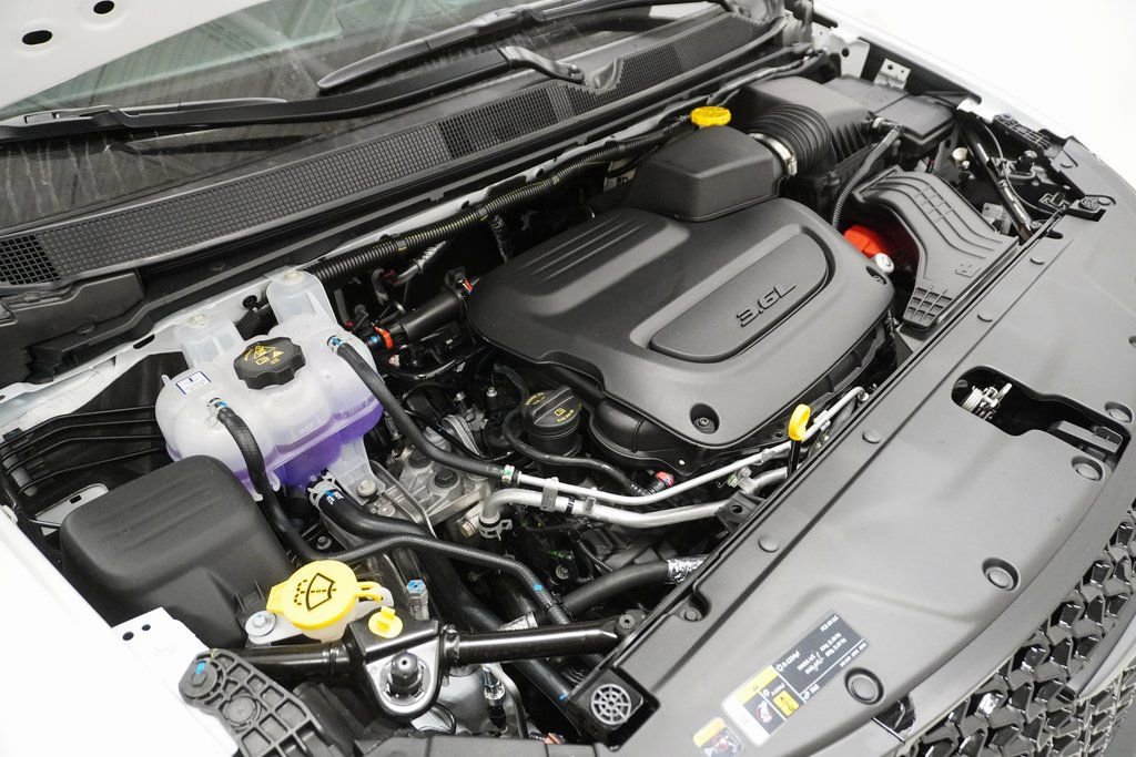 New 2026 Chrysler Pacifica Select w/ S Appearance Package image 9