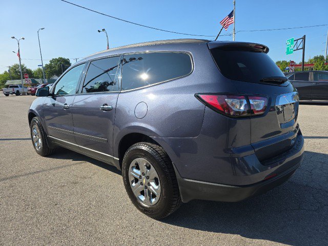 Used 2013 Chevrolet Traverse LS FWD image 3