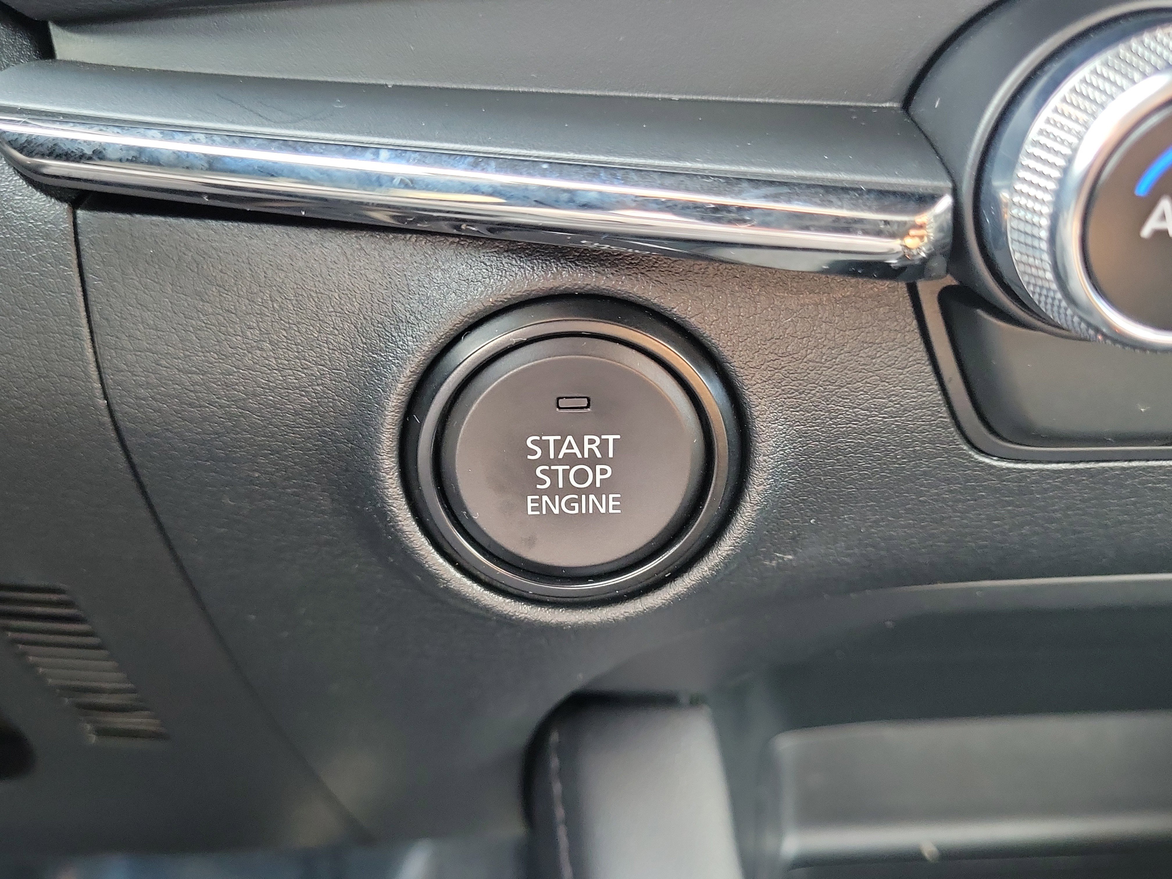 Used 2025 MAZDA MAZDA3 s image 17