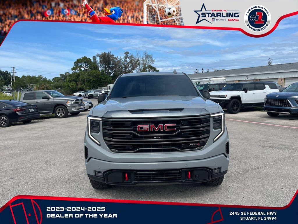 Used 2024 GMC Sierra 1500 AT4 w/ Technology Package AWD/4WD image 3