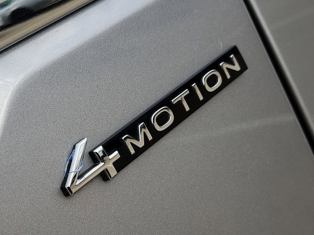 Used 2024 Volkswagen Atlas SEL Premium R-Line AWD/4WD image 15