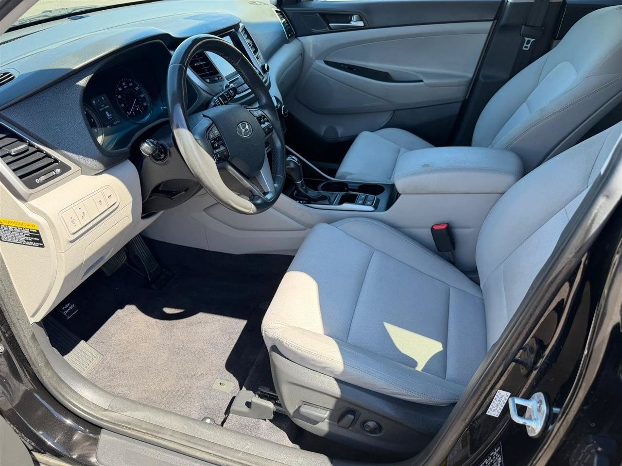 Used 2018 Hyundai Tucson Value FWD image 29