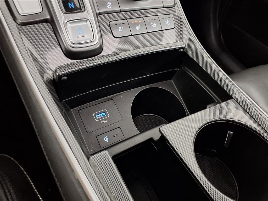 Used 2021 Hyundai Santa Fe Limited image 14