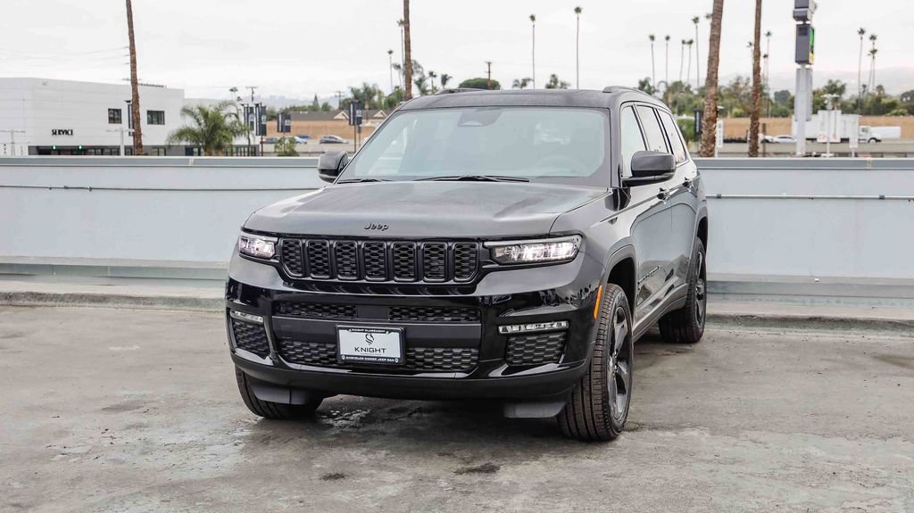 New 2025 Jeep Grand Cherokee L Limited w/ Black Appearance Package image 4