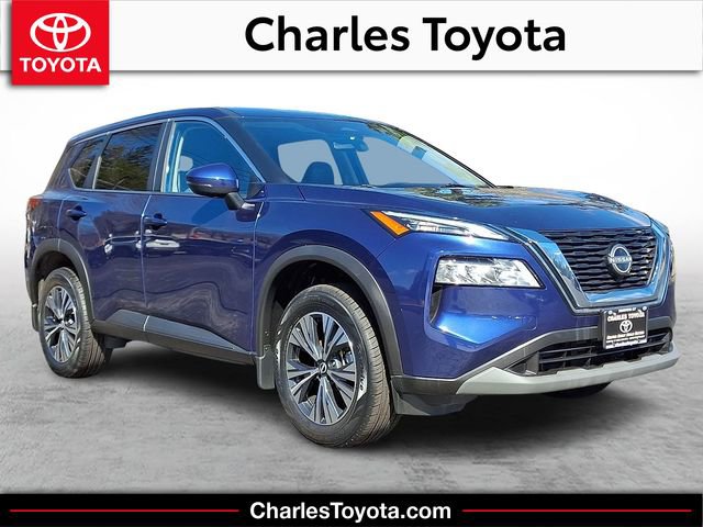 Used 2023 Nissan Rogue SV image 1