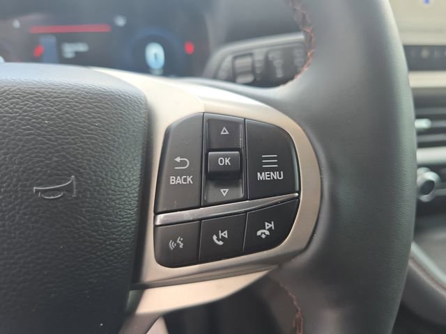Used 2025 Ford Explorer Active image 17