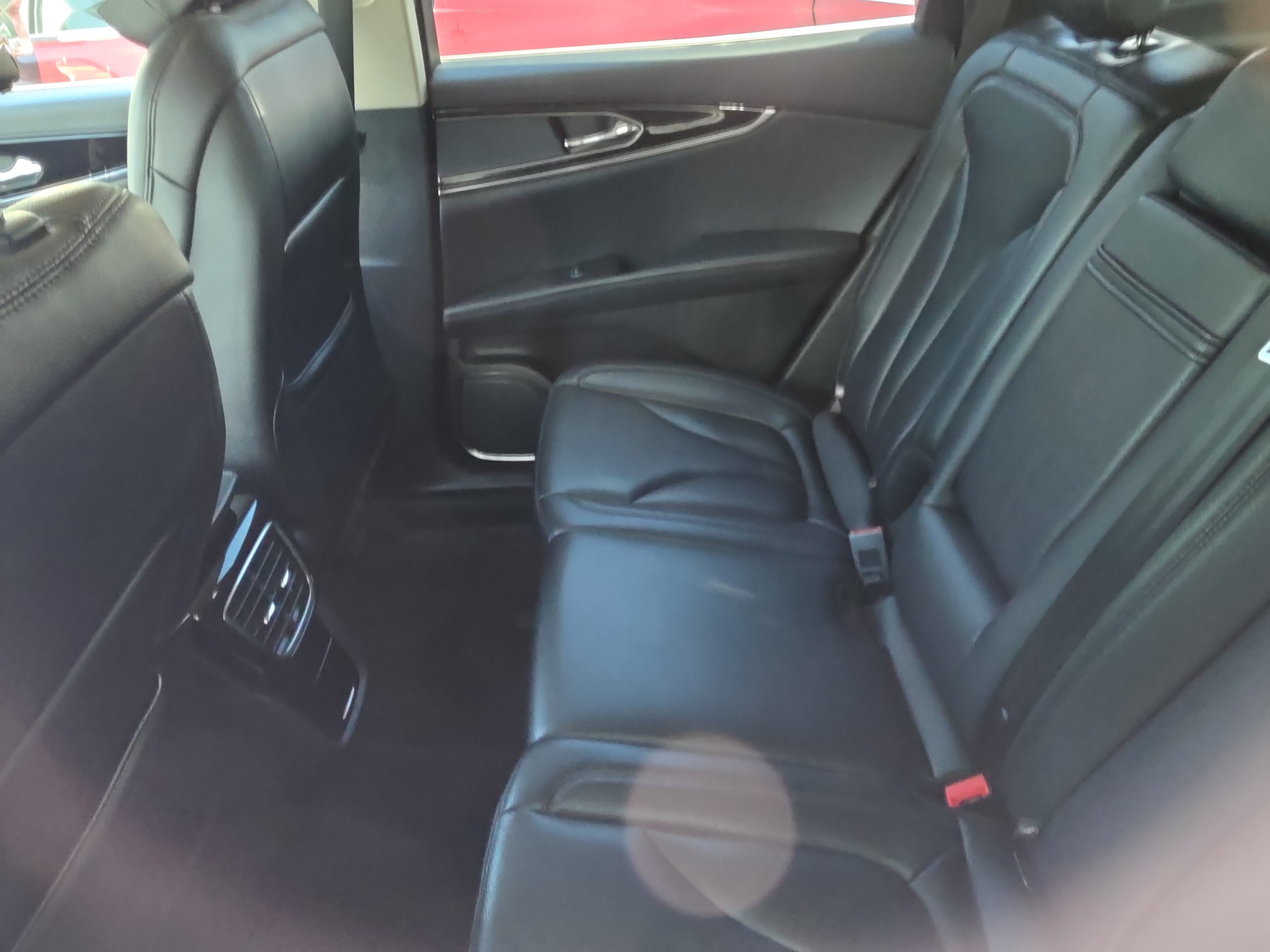 Used 2022 Lincoln Nautilus FWD image 10