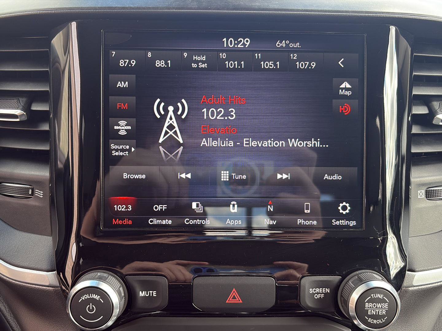 Used 2020 RAM 1500 Big Horn AWD/4WD image 17