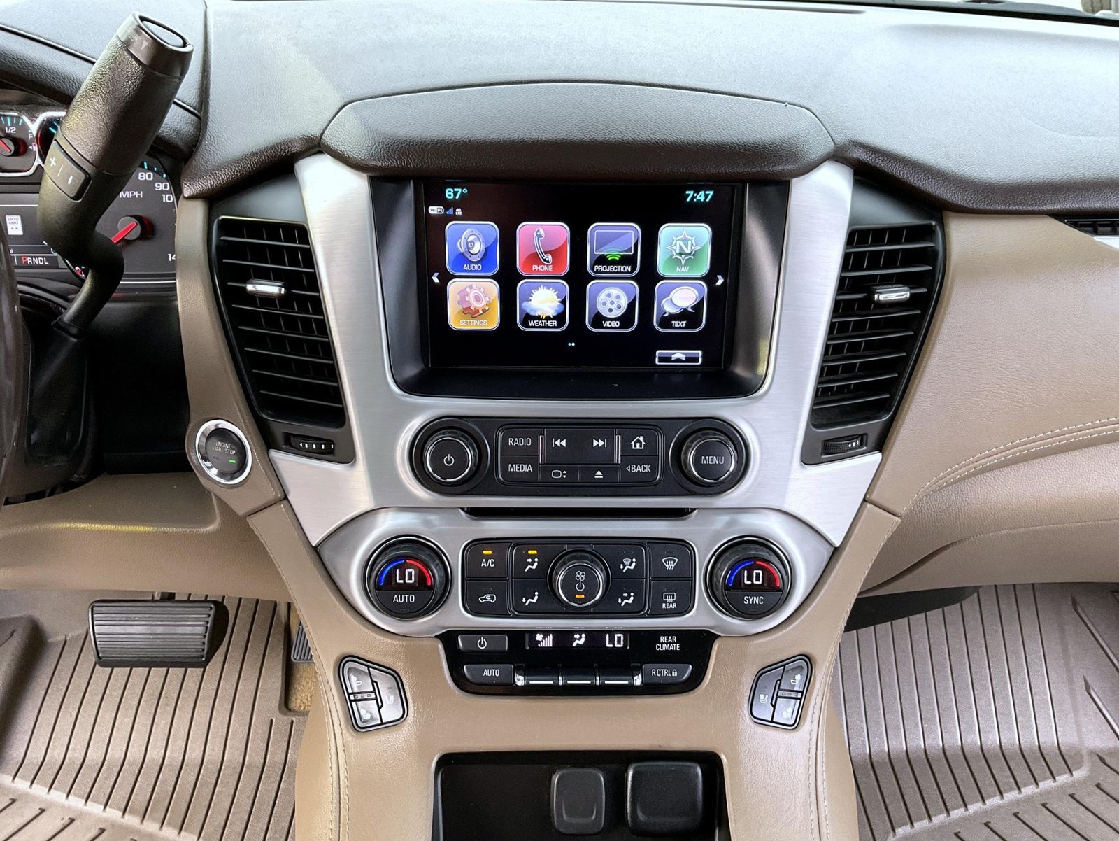 Used 2018 GMC Yukon SLT w/ Open Road Package AWD/4WD image 13