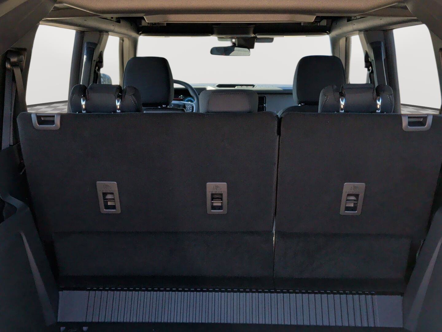 New 2025 Ford Bronco 4-Door image 22