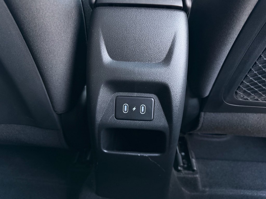 Certified 2025 Hyundai Venue SEL image 28