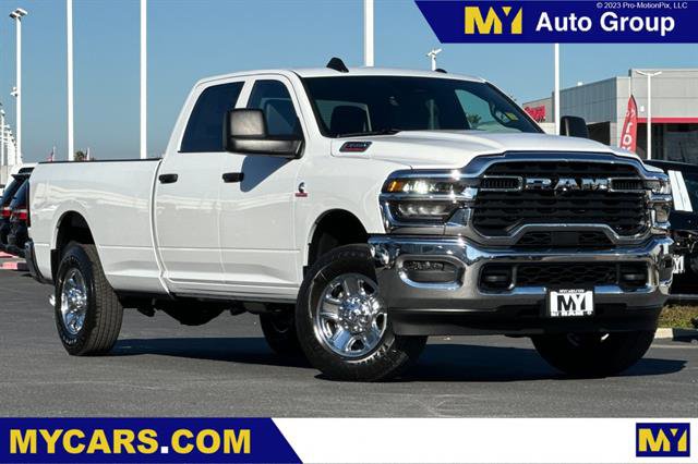 New 2026 RAM 3500 Tradesman w/ Chrome Appearance Group A