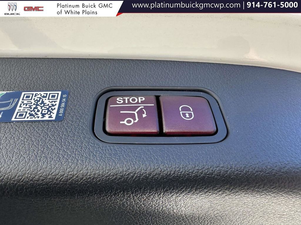 Used 2024 Mercedes-Benz GLC 300 4MATIC image 14