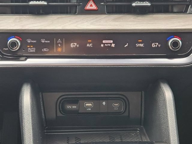 Used 2025 Kia Sportage X-Line AWD/4WD image 17
