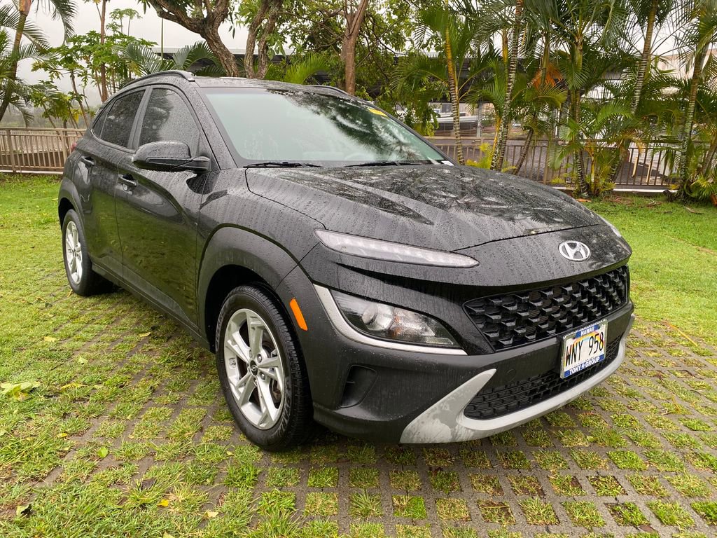 Certified 2022 Hyundai Kona SEL w/ Convenience Package image 1