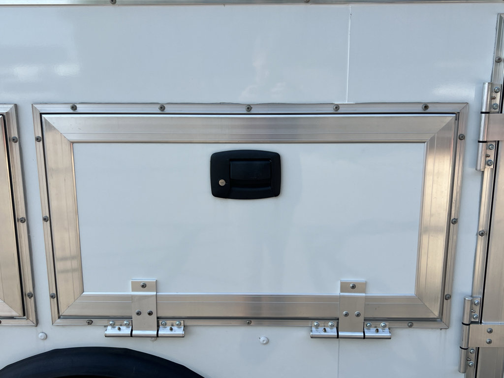 New 2026 Ford E-350 and Econoline 350 Super Duty w/ Power Equipment Group image 30