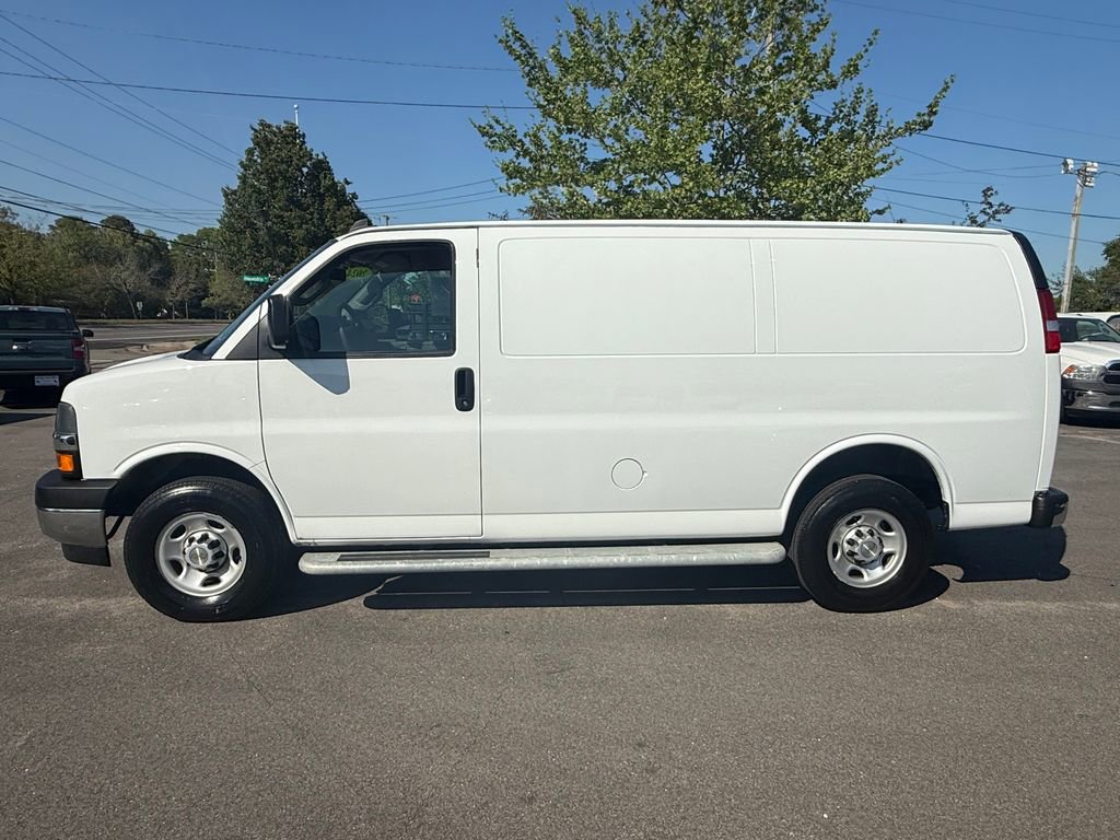 Used 2024 Chevrolet Express 2500 w/ Driver Convenience Package image 7