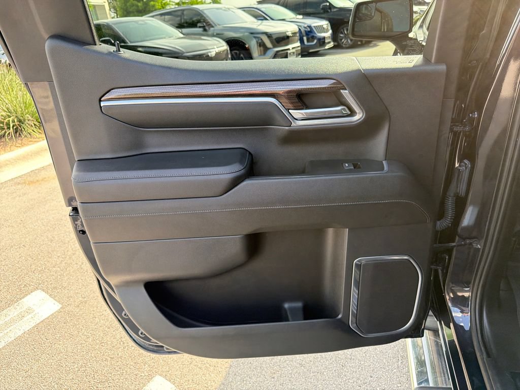 Used 2022 Chevrolet Silverado 1500 LT RWD image 33