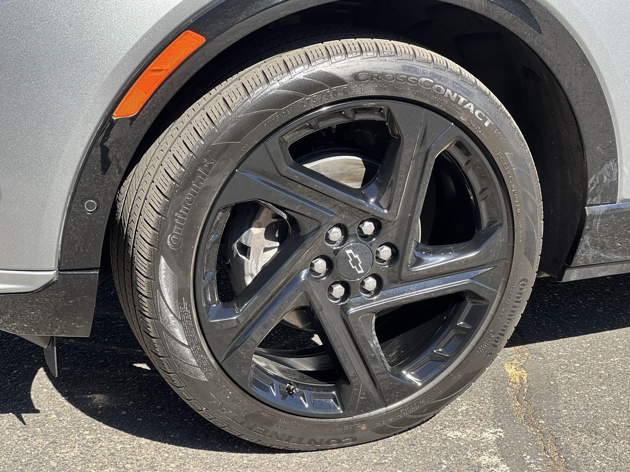 Certified 2024 Chevrolet Equinox EV RS FWD image 34