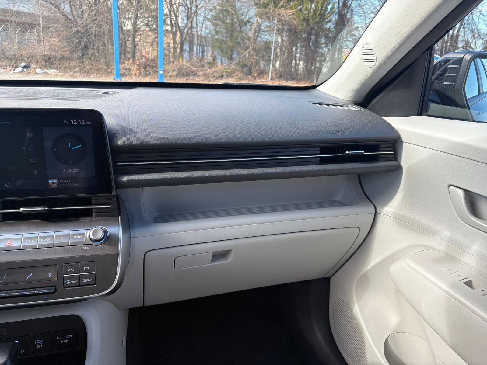 Used 2025 Hyundai Kona SEL image 35