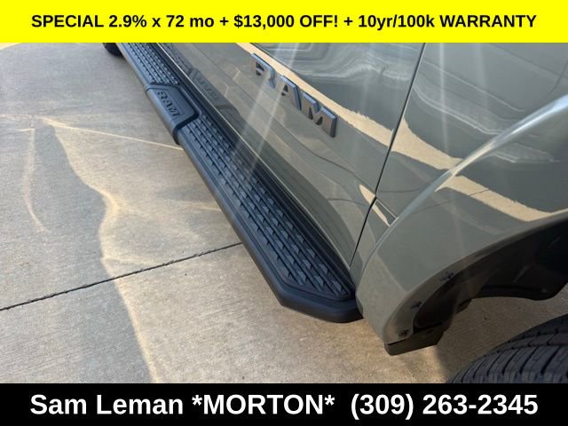 New 2026 RAM 1500 4x4 Crew Cab image 7