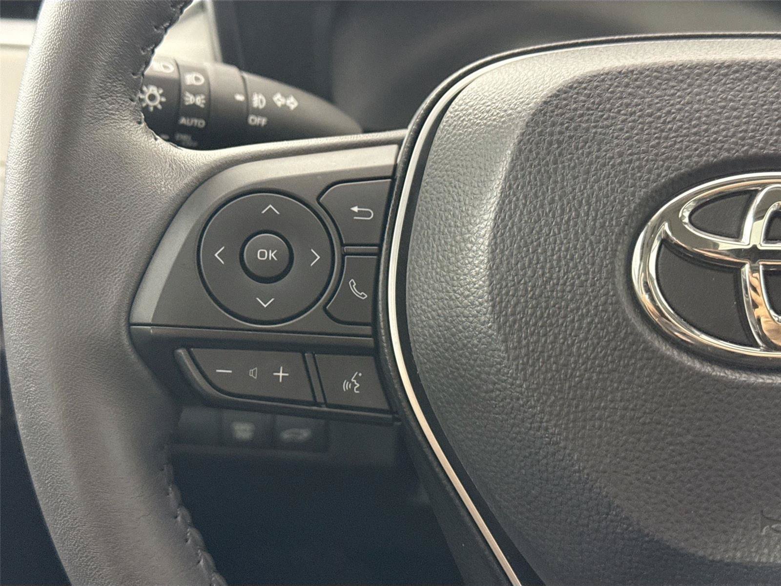 Certified 2025 Toyota RAV4 Limited FWD image 18