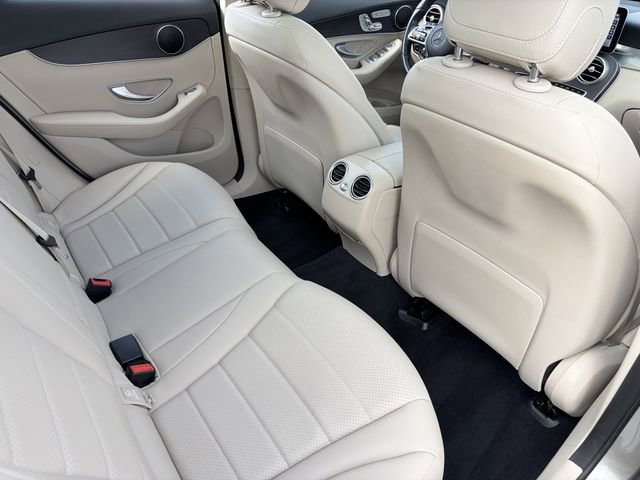 Used 2022 Mercedes-Benz GLC 300 4MATIC image 23