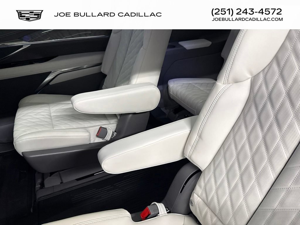 New 2026 Cadillac Escalade IQL Luxury w/ LPO, Floor Liner Package AWD/4WD image 15