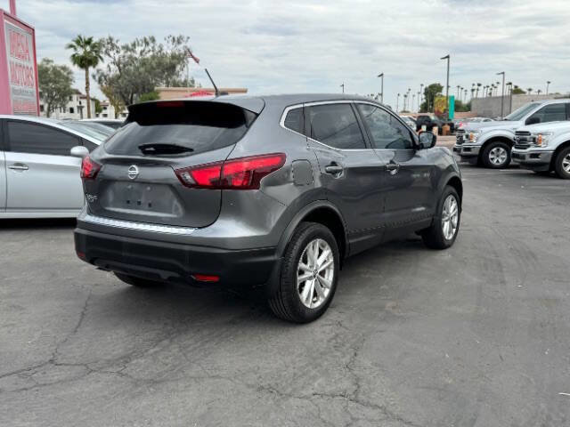 Used 2019 Nissan Rogue Sport S w/ Appearance Package image 3