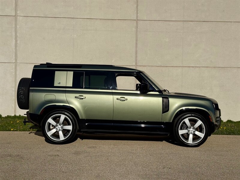 Used 2022 Land Rover Defender 110 X-Dynamic HSE AWD/4WD image 7